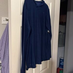 NWT- Men’s Dry Fit Long sleeved shirt with hood